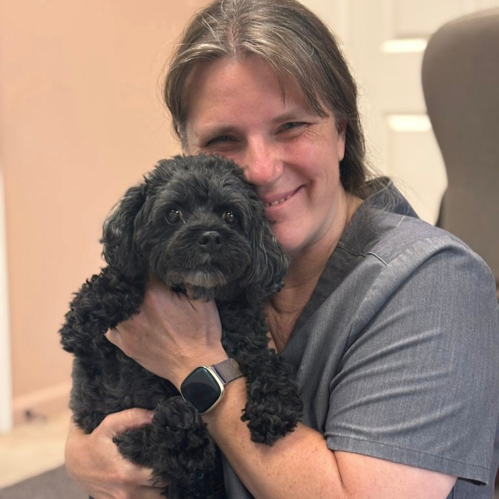 AVCG Doctor with pet